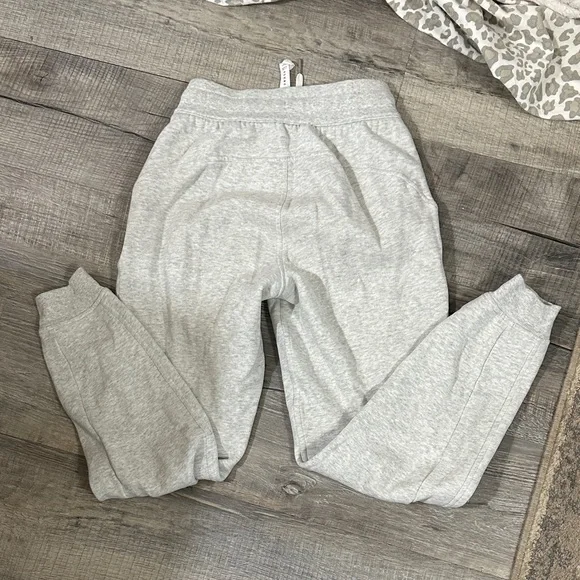 Lululemon Athletica Light Gray Kids Joggers - Picture 3 of 3